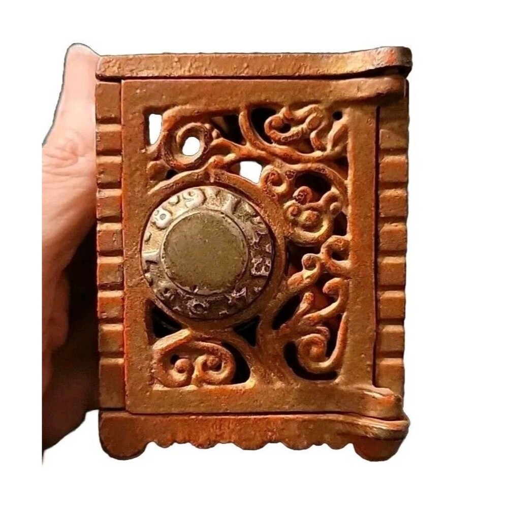 VINTAGE CAST-IRON METAL WORKING BANK 3" T X 2"W